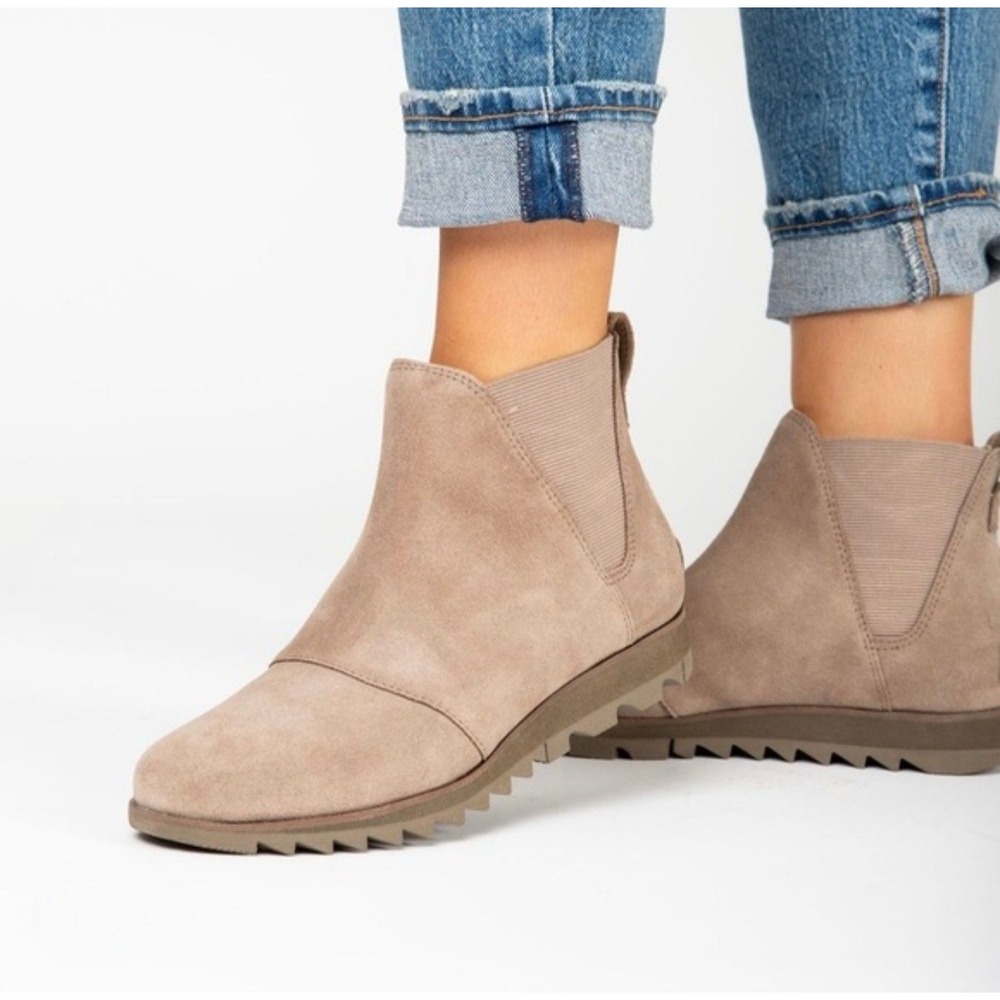 Sorel Harlow Chelsea Boot Suede Beige NL3335-240 Womens 9